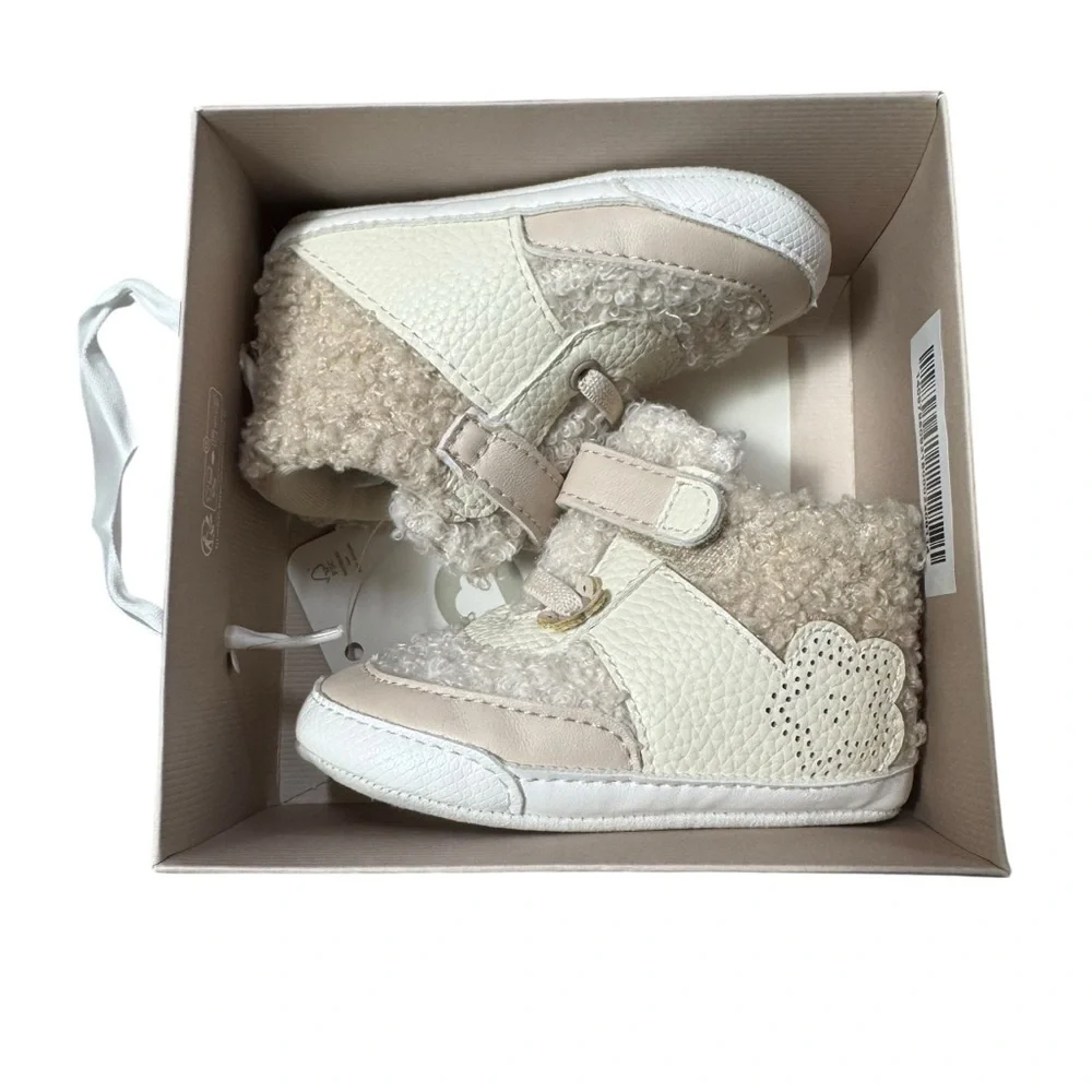 NWT New Mayoral Ecru 9795 BABY SPORTS BOOTS Size 18 (7 - 9 Months)